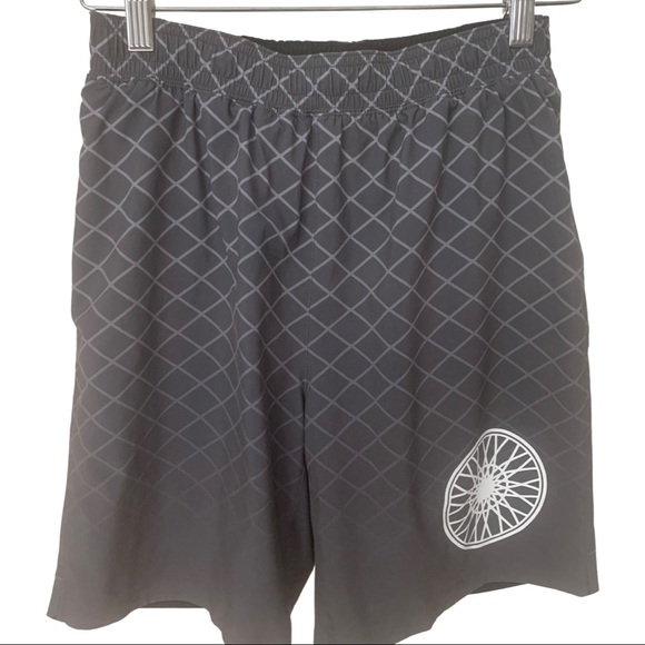 SOULCYCLE Athletic Shorts Cycling Inner Compression Grid Pattern Gray - Picture 1 of 10
